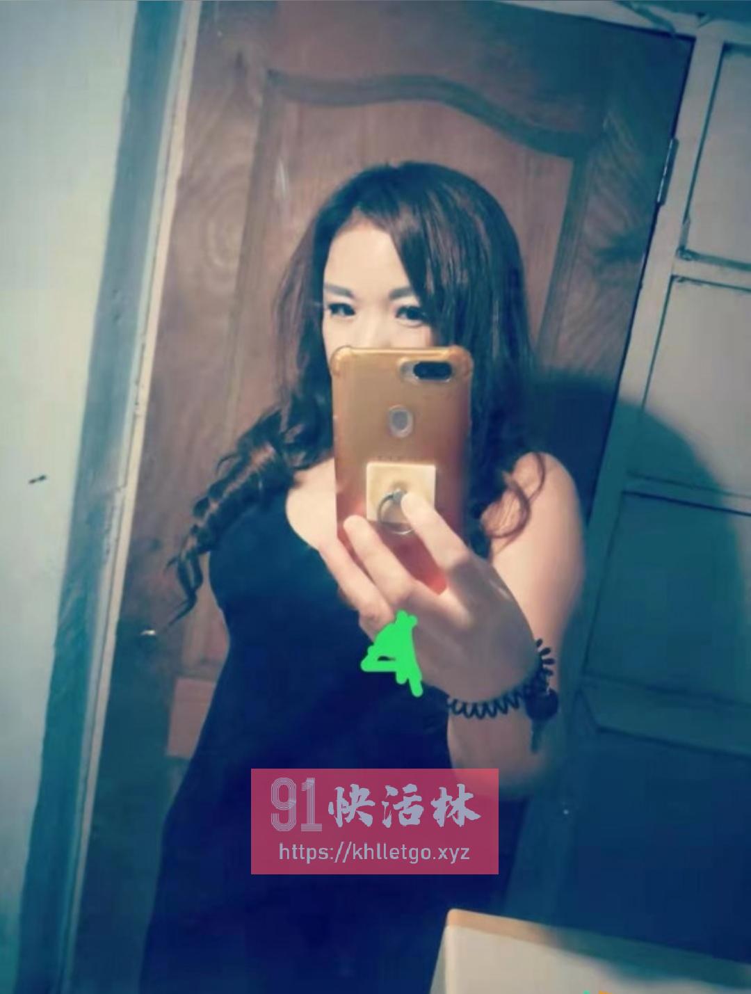 杨浦肥臀大奶骚女