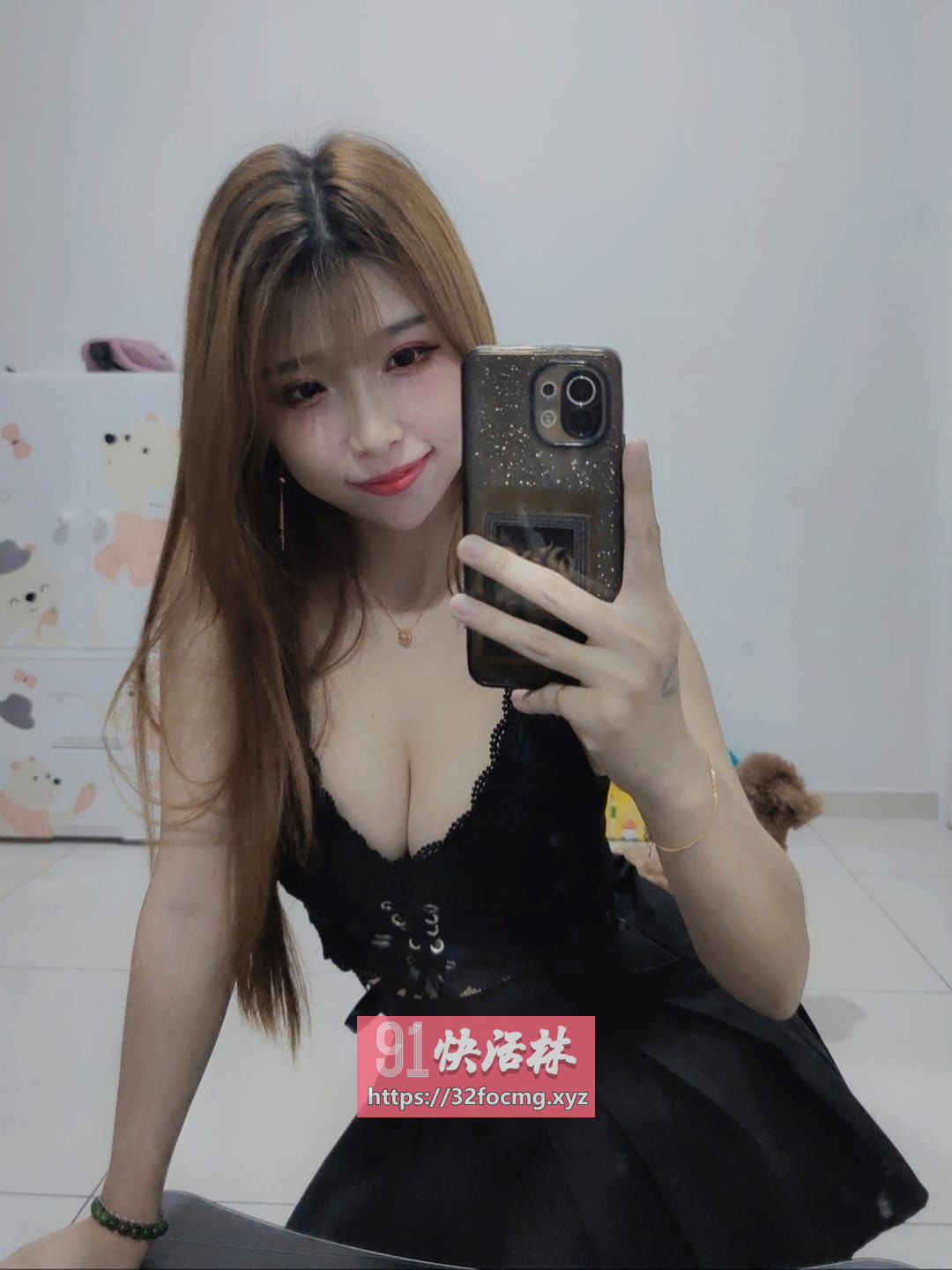 温柔爱主动美乳骚妹