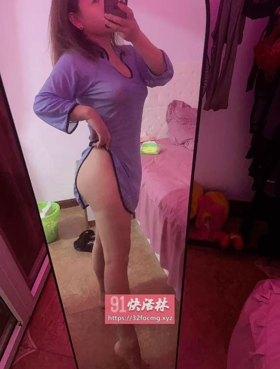 大胸细腰年轻妹妹