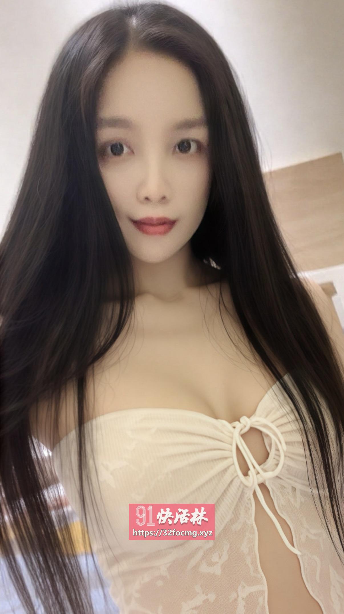 制服诱惑小嫩妹汁多