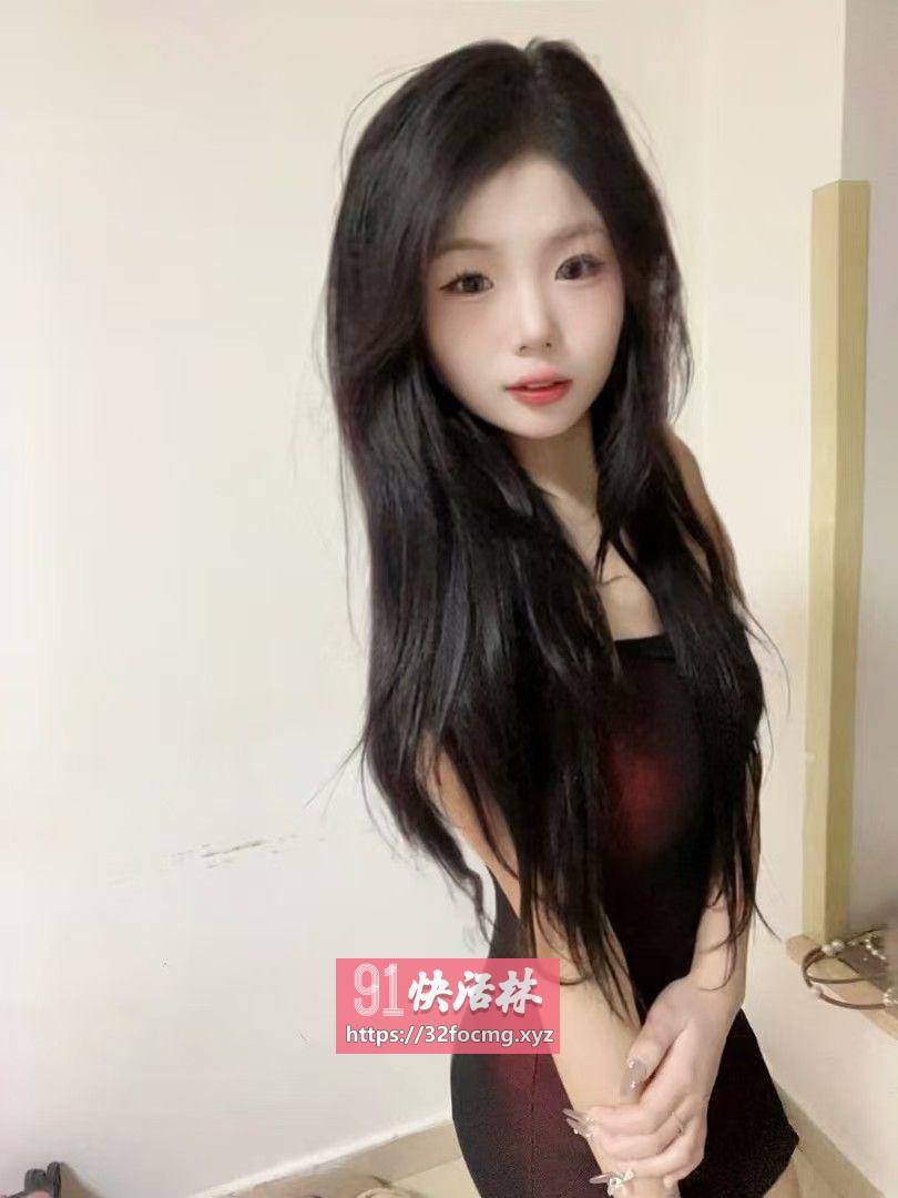 分享个小妹妹鲍鱼粉嫩水多