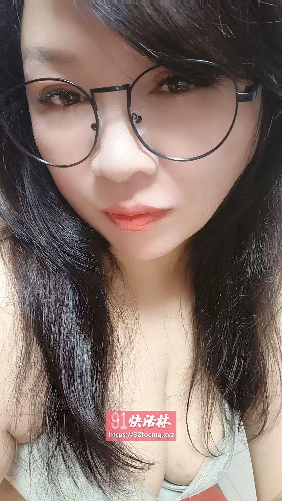 销魂的丰满迷人川妹子