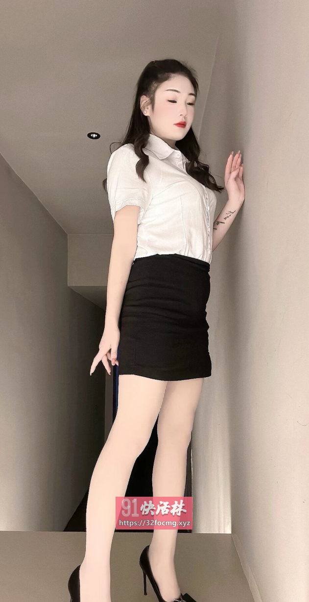 服务系长腿技师小妞