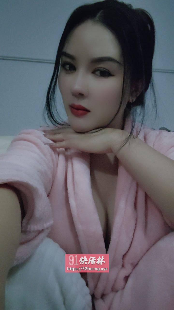 巴克泄火熟女星星