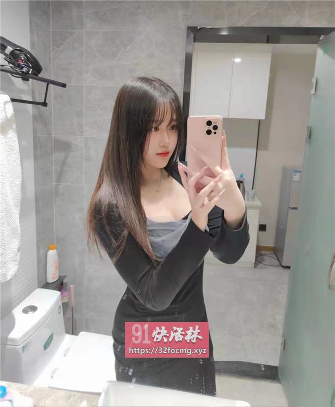 长腿大屁股姐姐