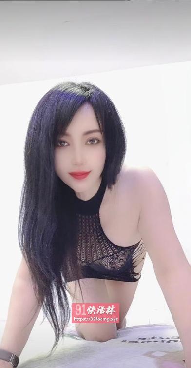 制服黑丝小璐