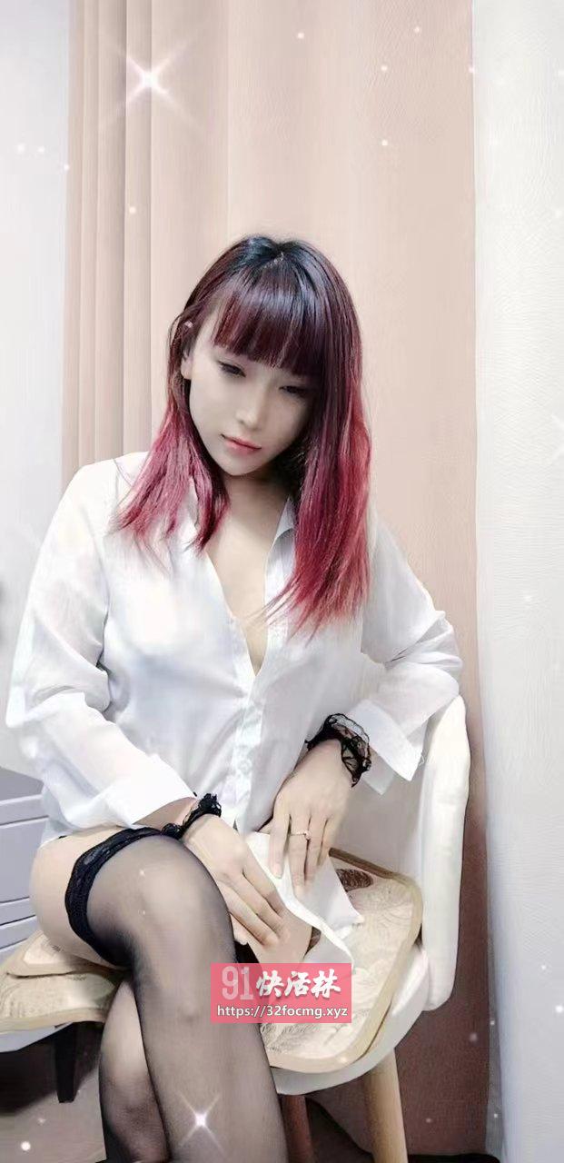 服务系风骚小少妇