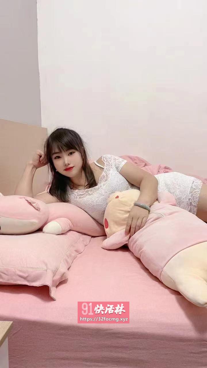 粉嫩鲍鱼女孩