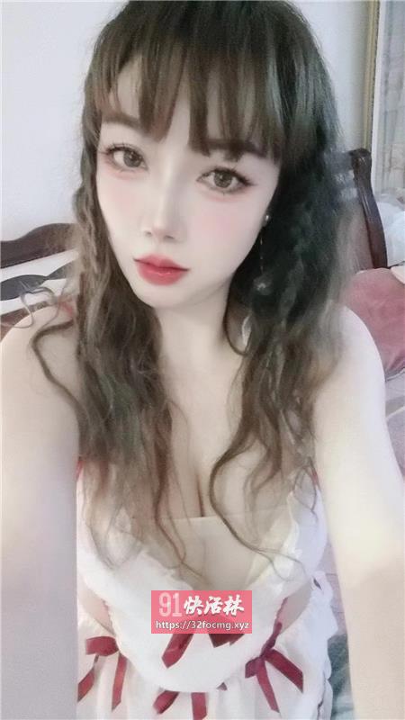 常熟市身材丰满大胸妹子