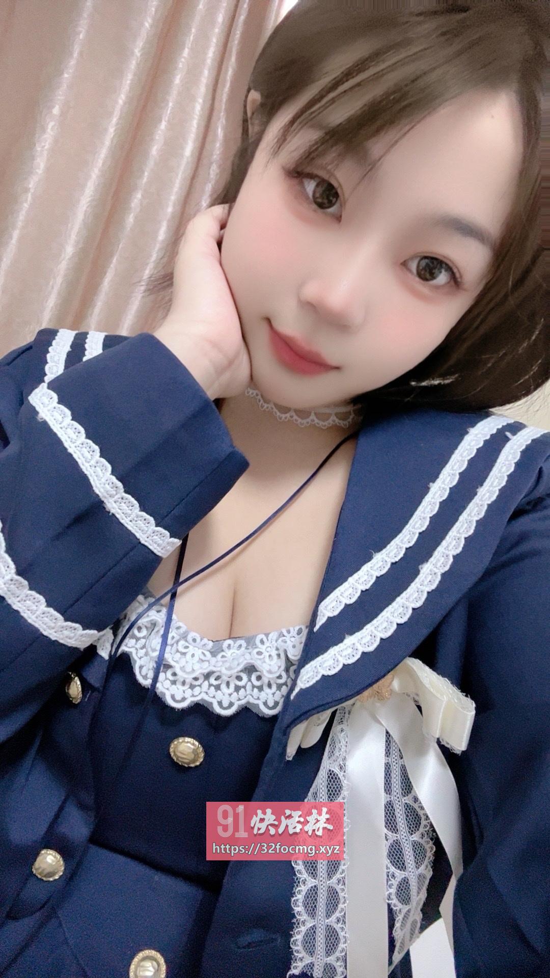 清纯苗条小白花