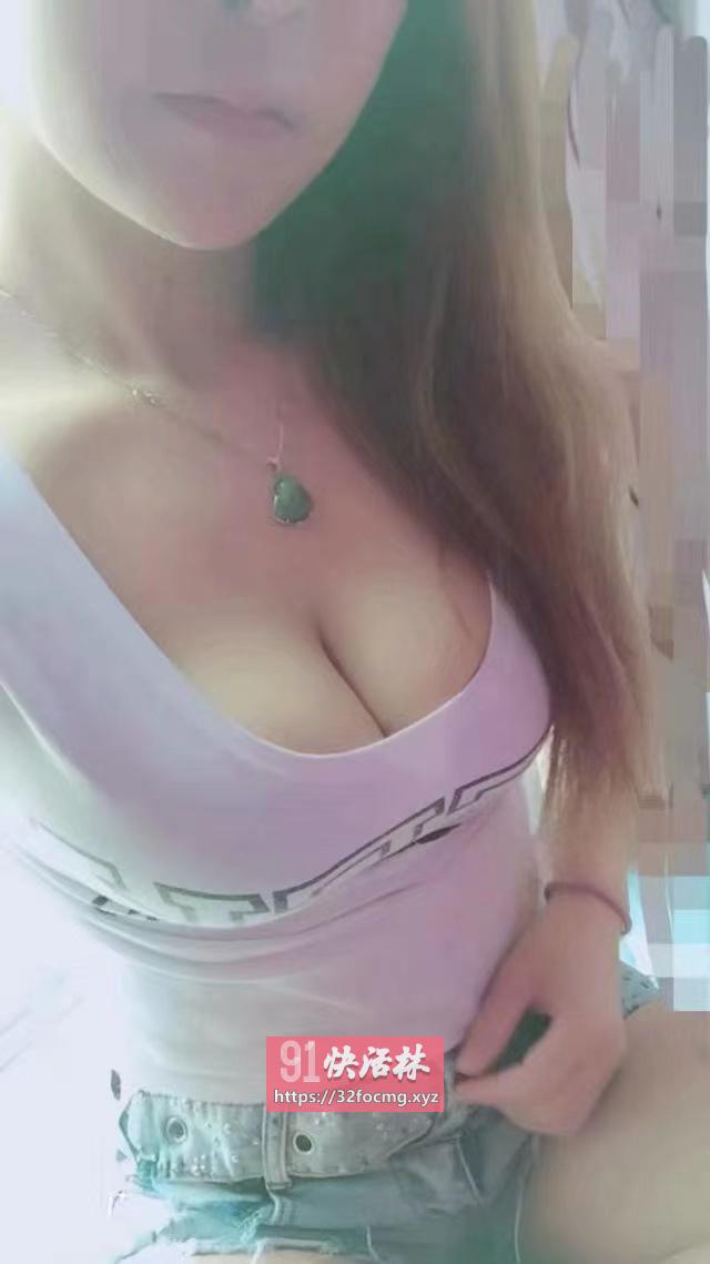 北门小个子大胸妹子