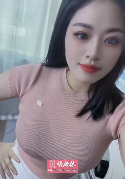 巨乳肥臀小宝