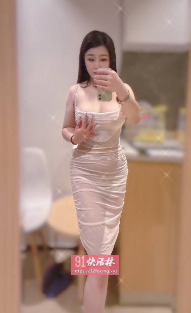 风骚巨乳小姐姐