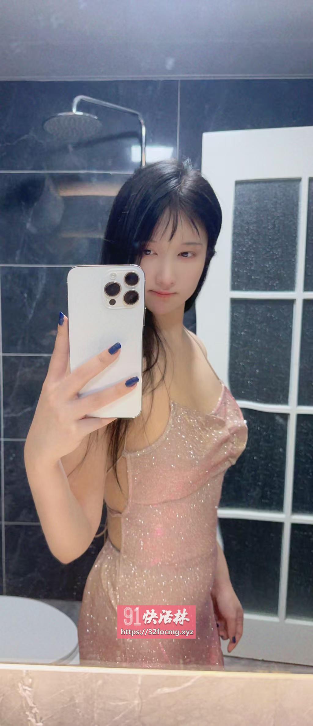 性感风骚美女易流出