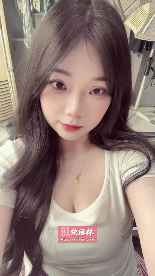 东莞性感骚身材反差妹妹