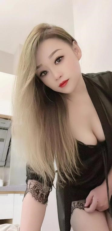 淫荡小姐姐真心诱人越插水越多