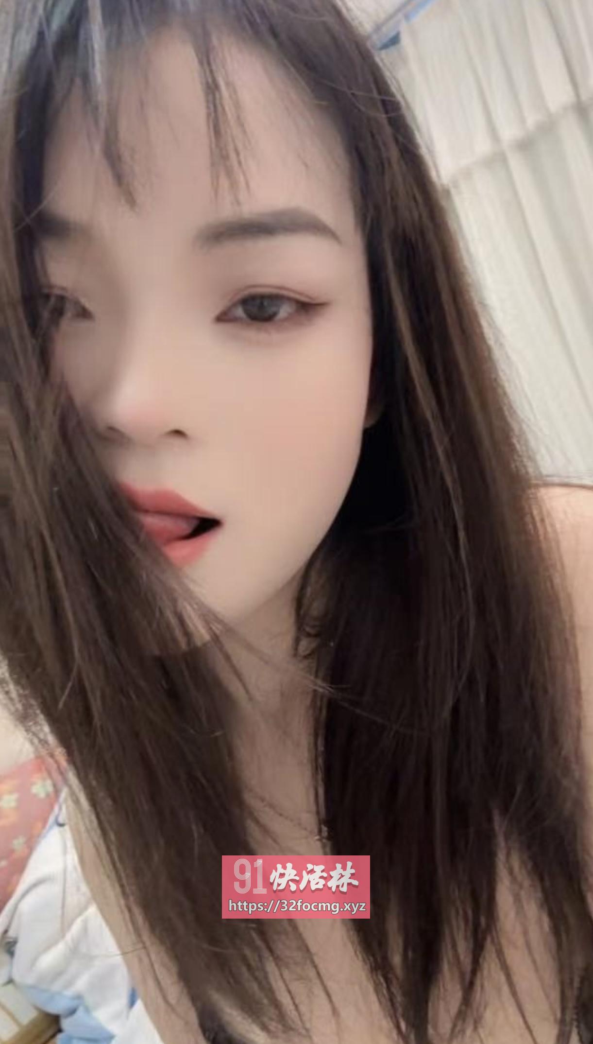微胖丰满大奶姐姐