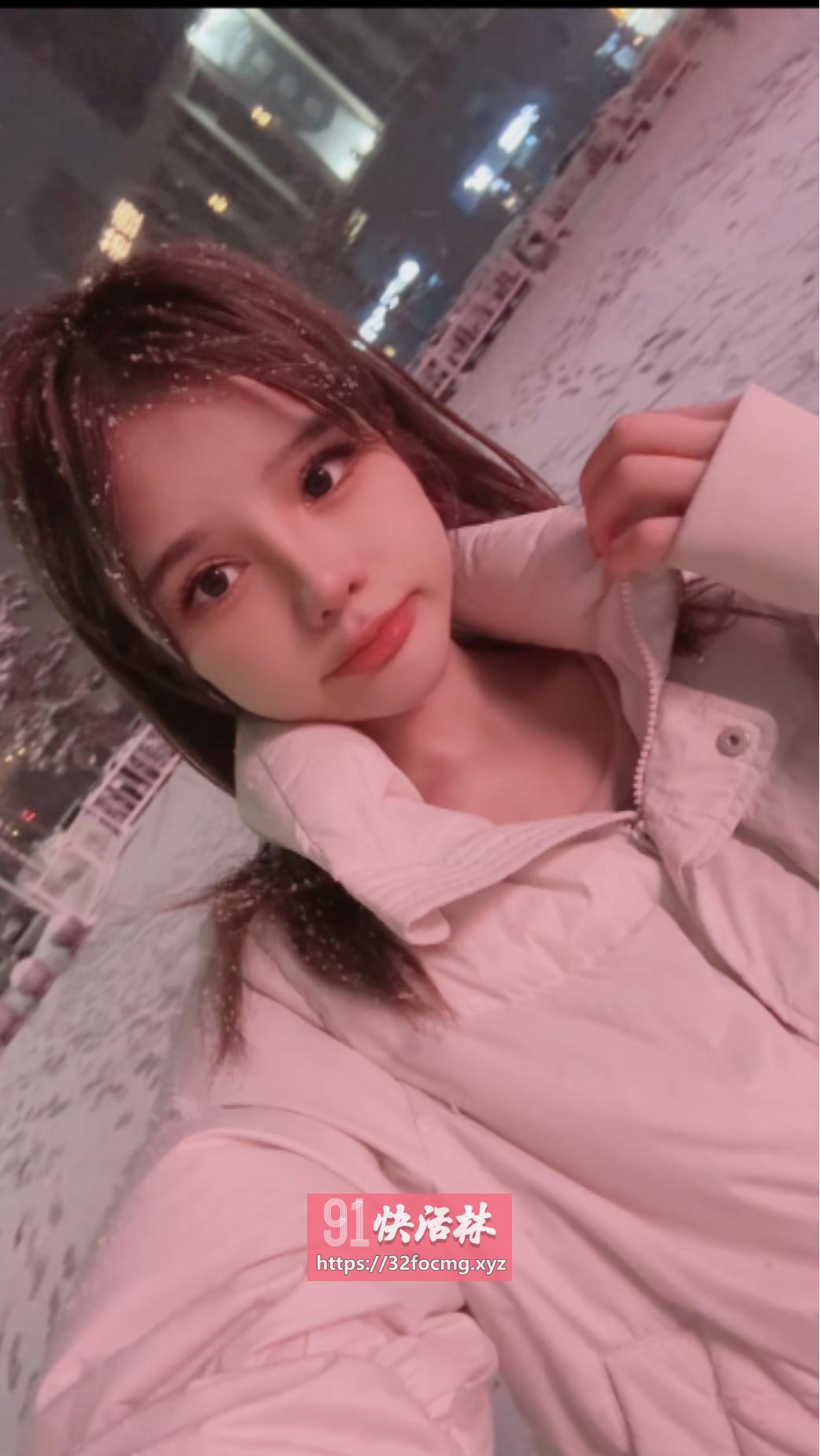 大奶子翘臀健身小姐姐