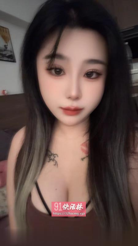 身材好颜值长腿妹子