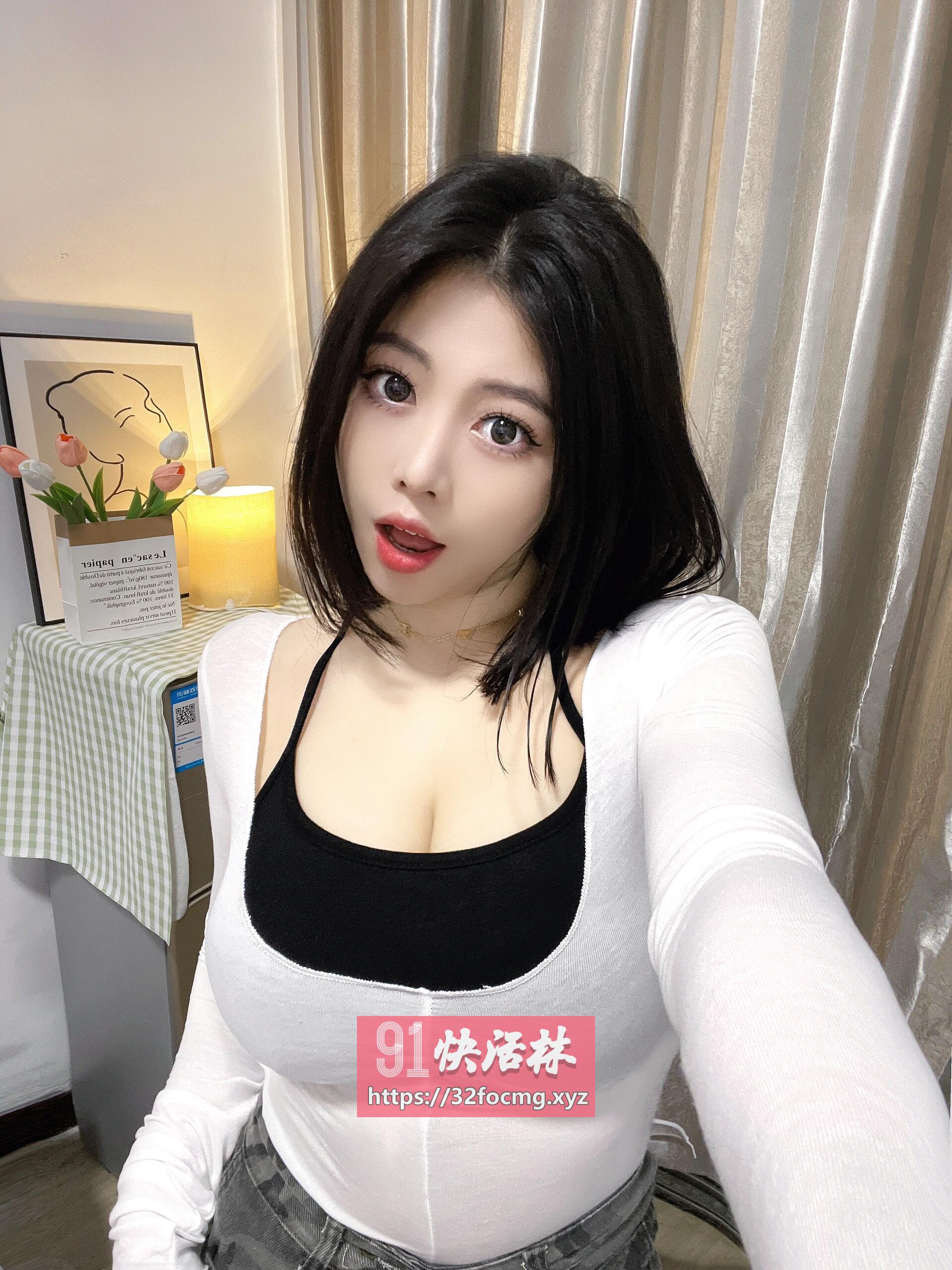 探花少有的巨乳白虎小妹