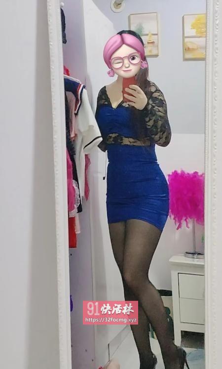 双流风骚粉嫩奶大欲女服务好