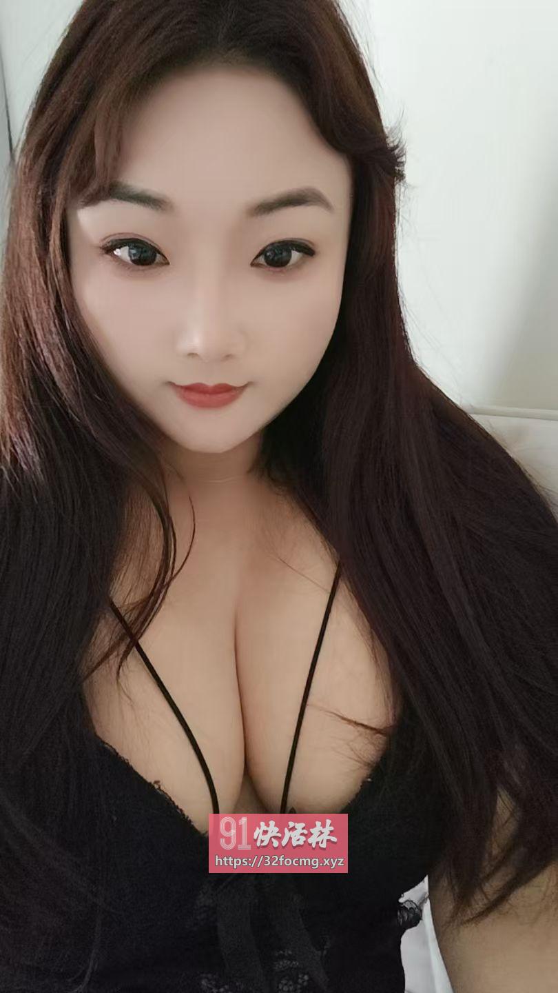 圆臀美乳阿茶