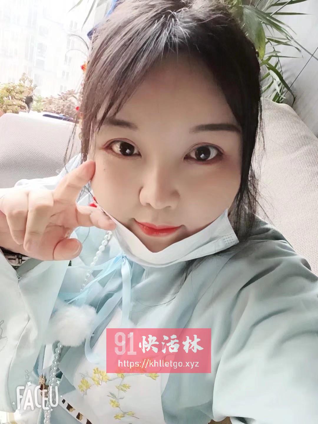 喷水内射熟女小红帽