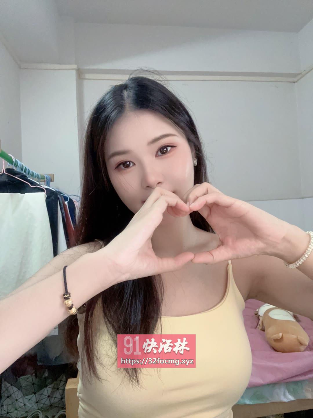 丰台温柔粉嫩小穴紧 花样多