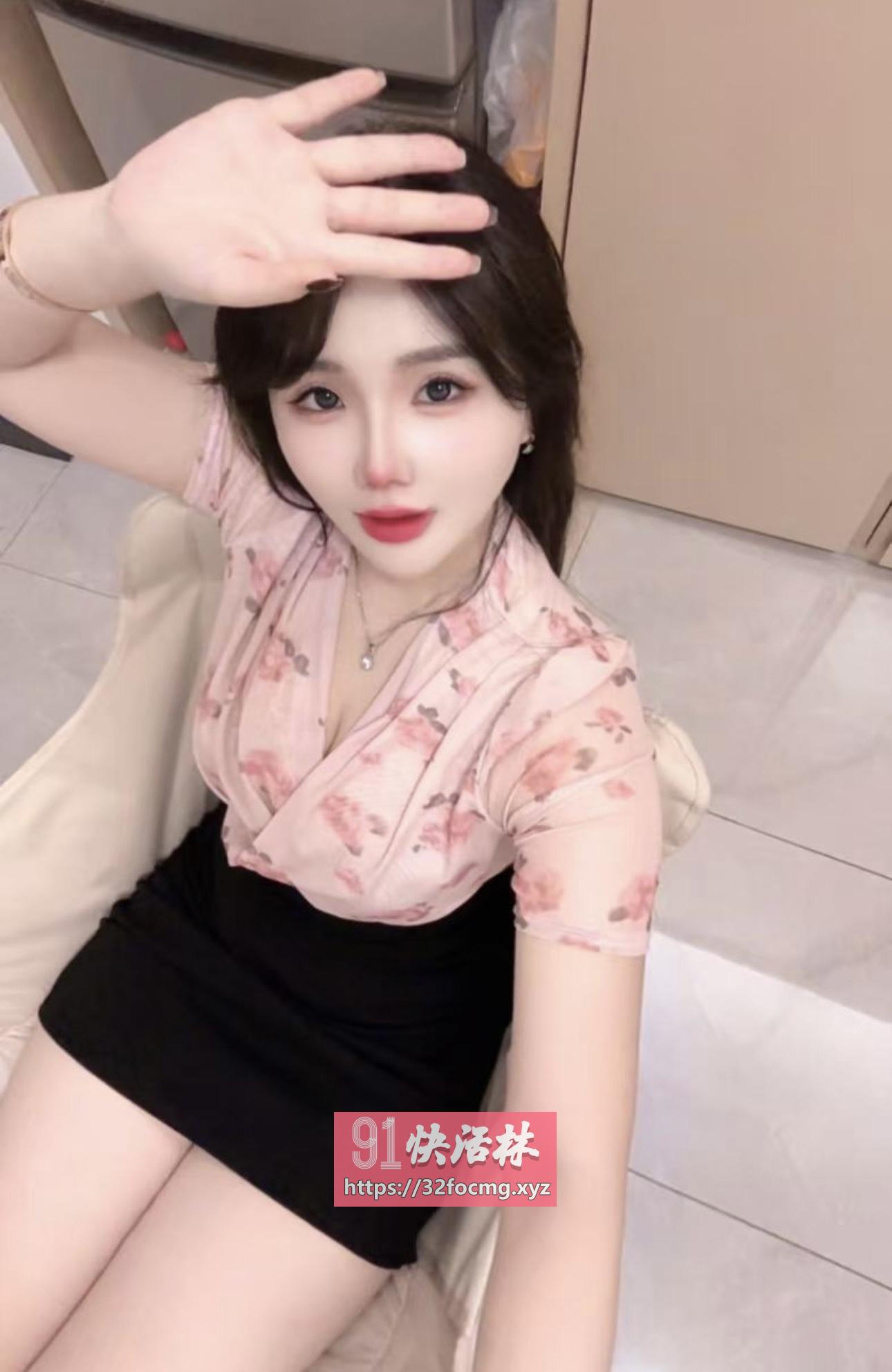 津南性感粉嫩小骚妹