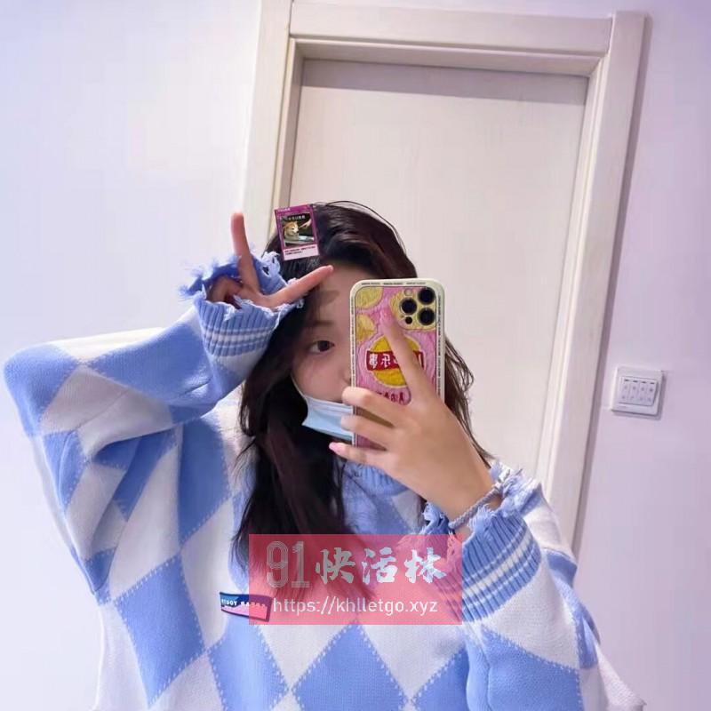 00后娃娃脸