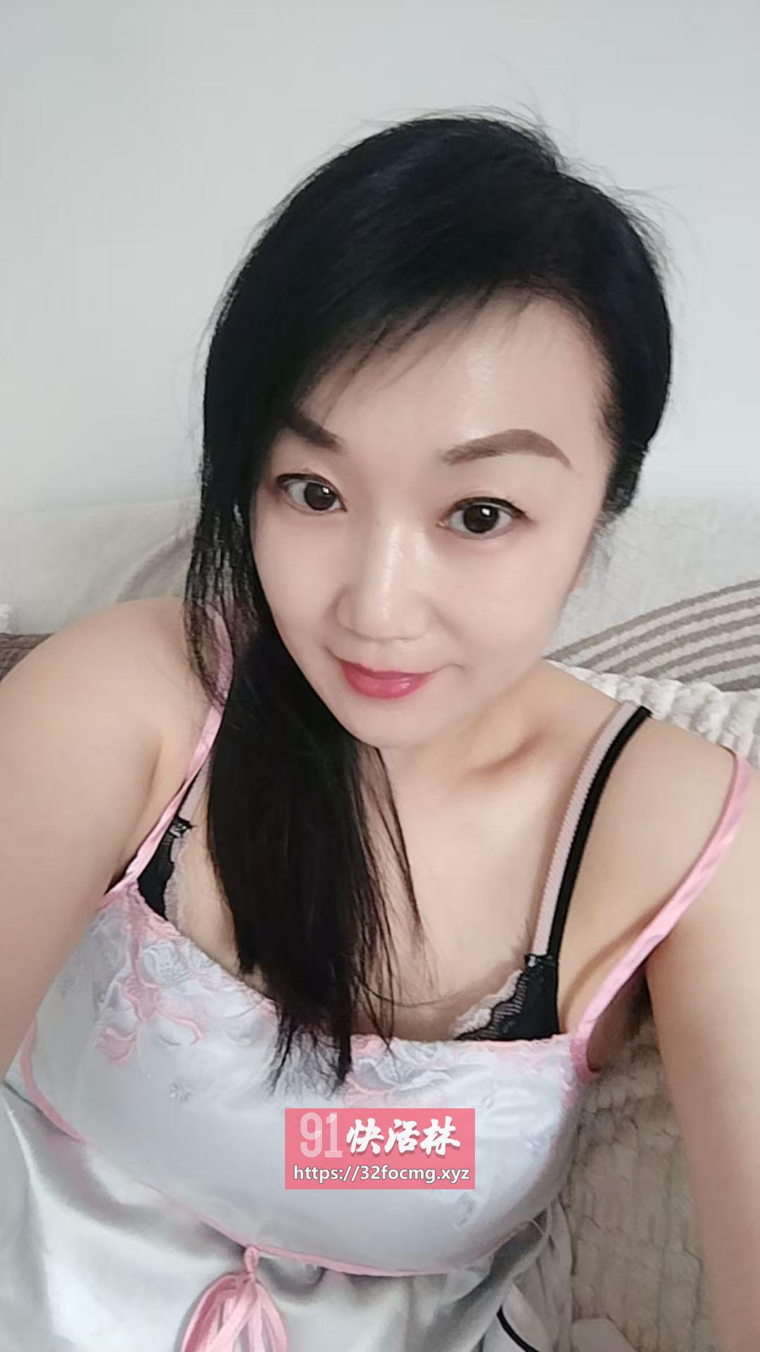 潘家园大奶蓉蓉姐