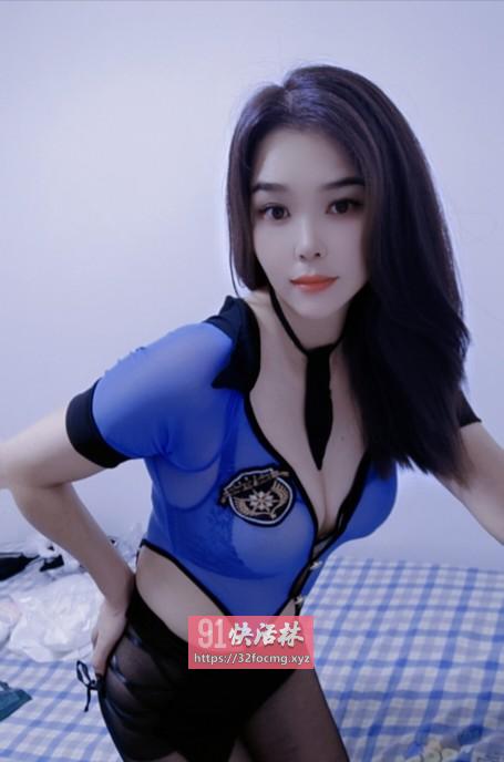 情趣漂亮大奶少妇