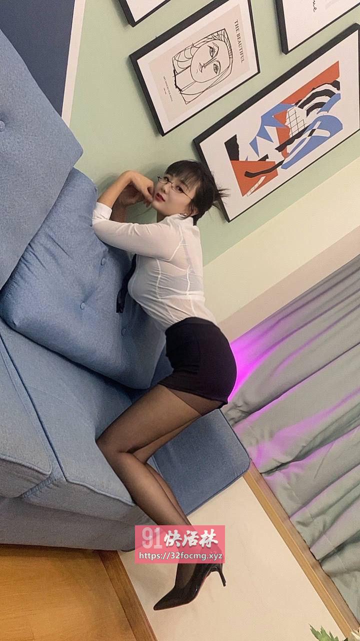 浦东极品翘臀小妹