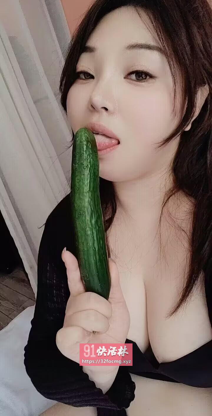 软乎乎大奶胖妹