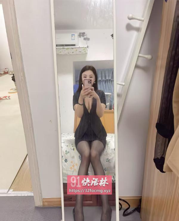 越城区性感长腿温柔老师