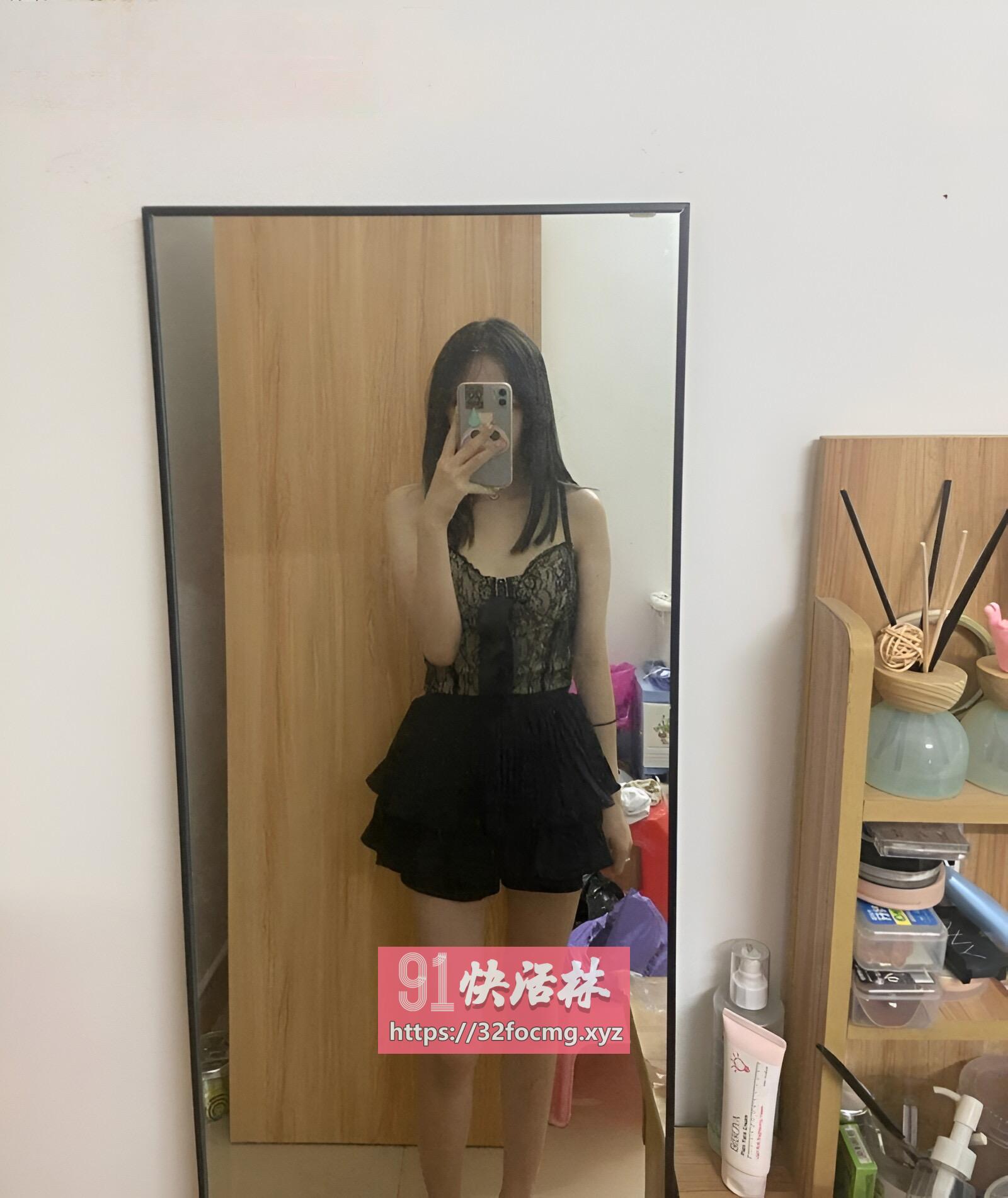 武汉清纯女孩向荡妇蜕变中