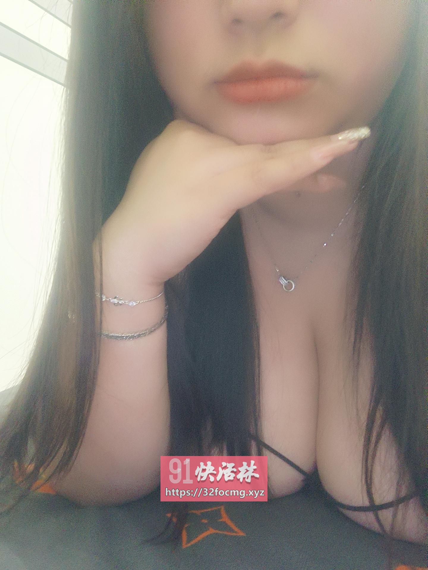 大胸温柔小姐姐