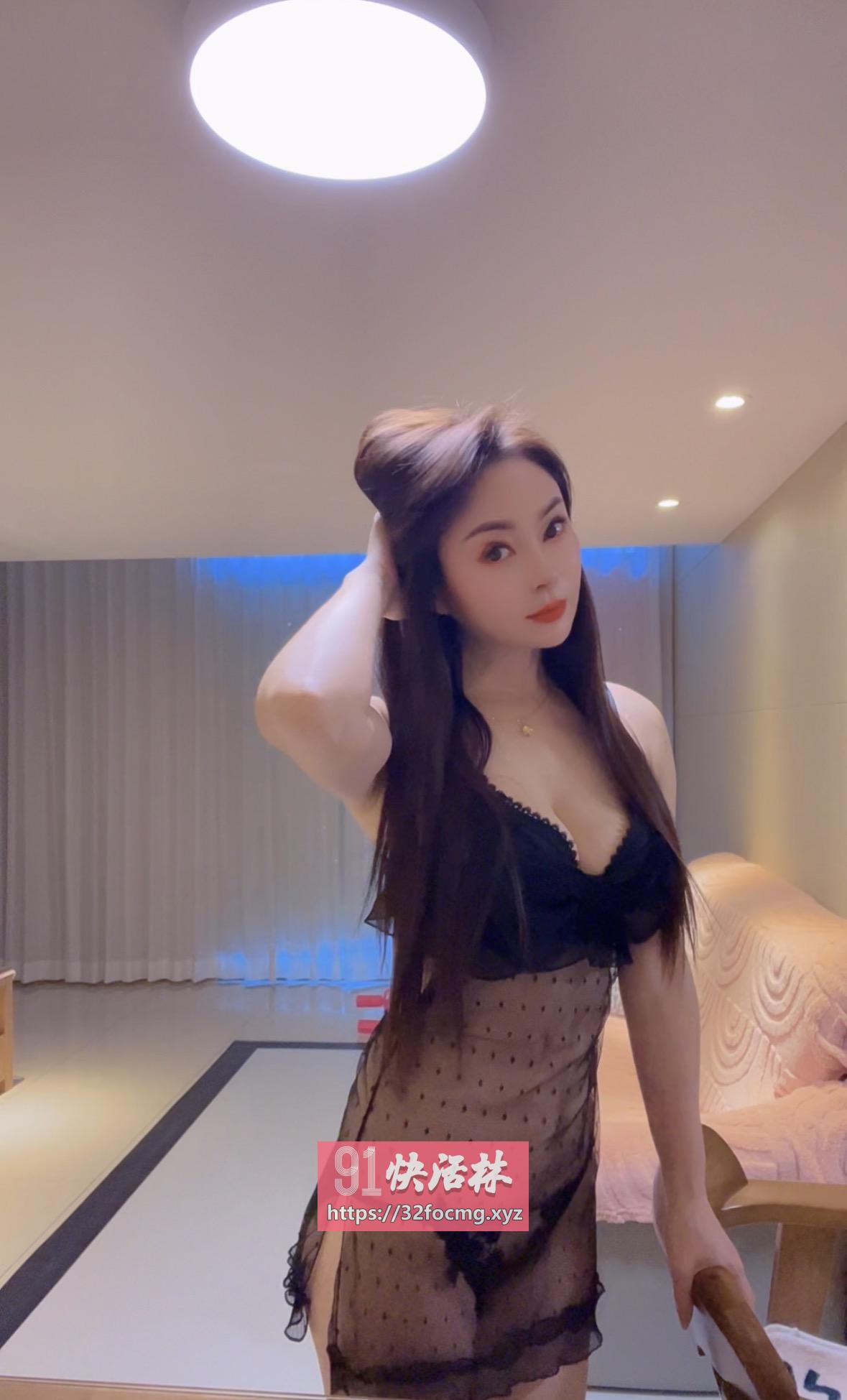 很甜的一个蜜桃