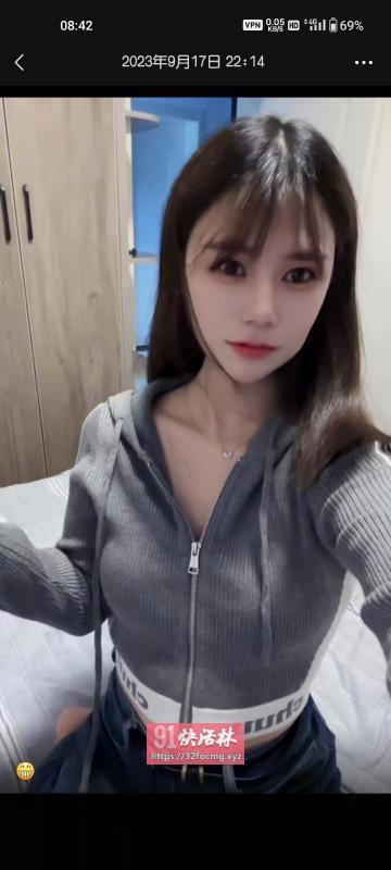 体验女友式嫩妹小妤