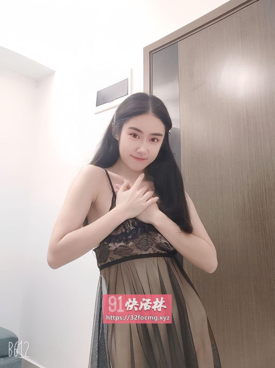 蜜桃臀美乳白虎小姐姐