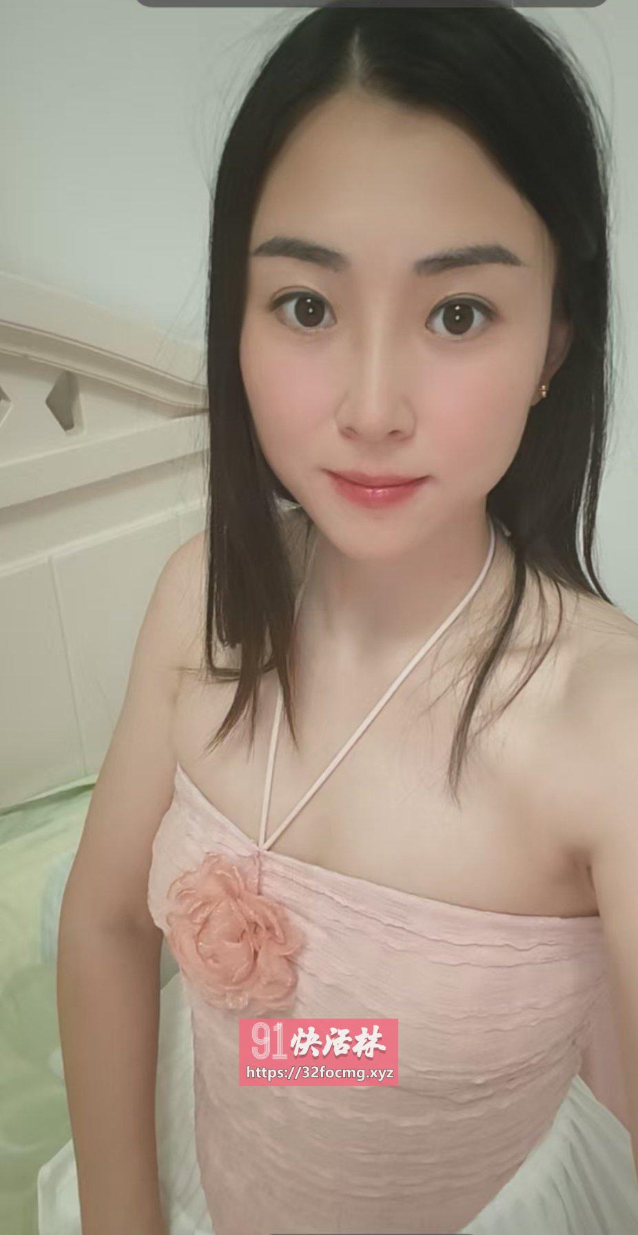 中原区热辣小姐姐