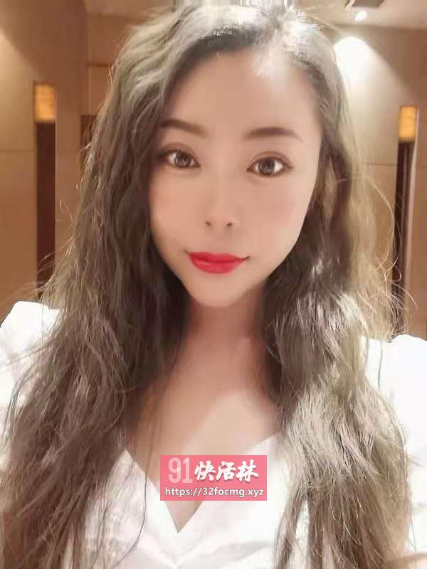 性感大长腿三点粉   可外出