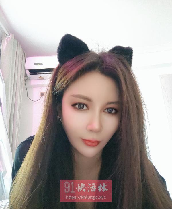 栖霞大胸骚少妇