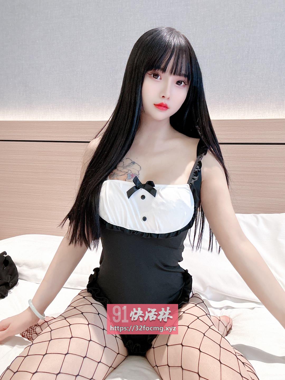 十足诱惑滑润小猫咪