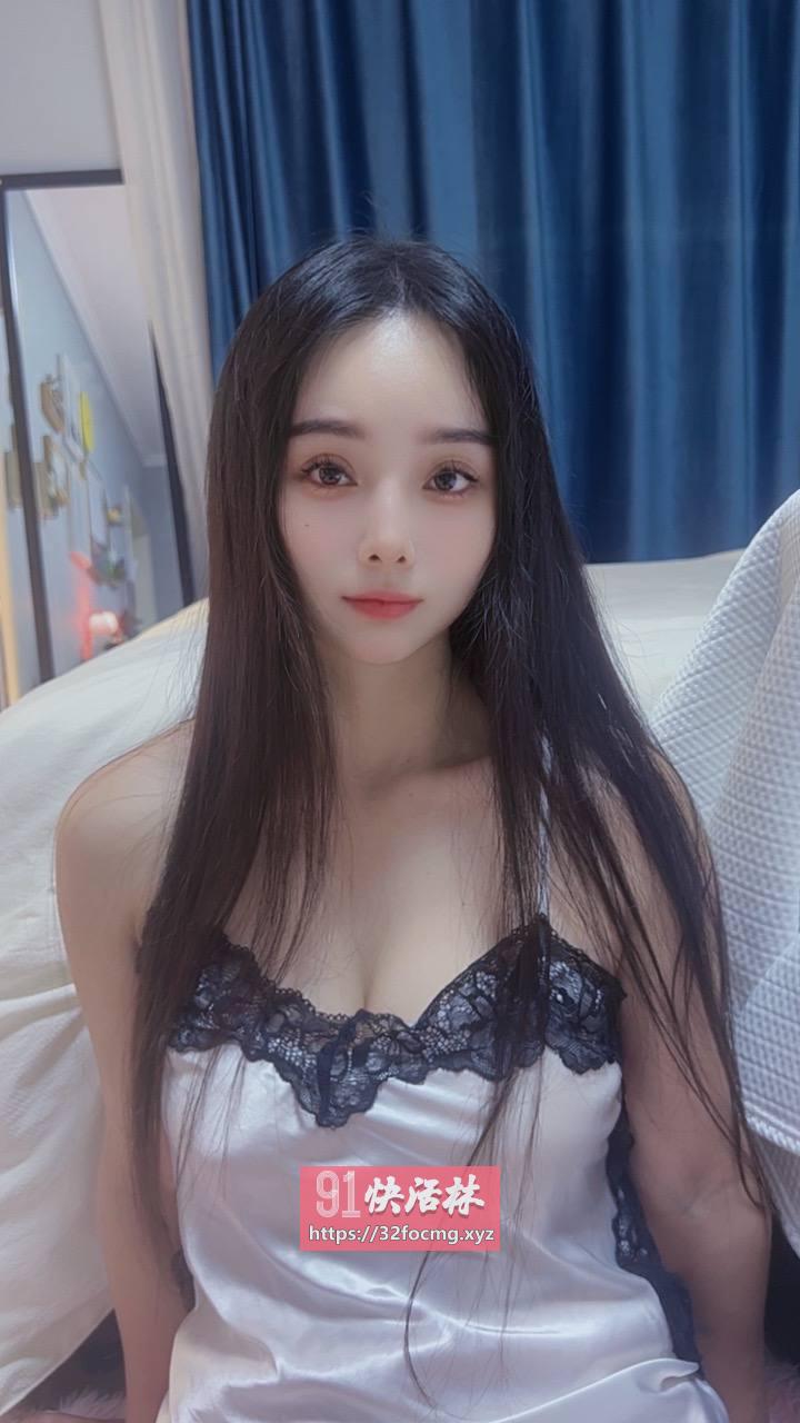 大奶制服诱惑