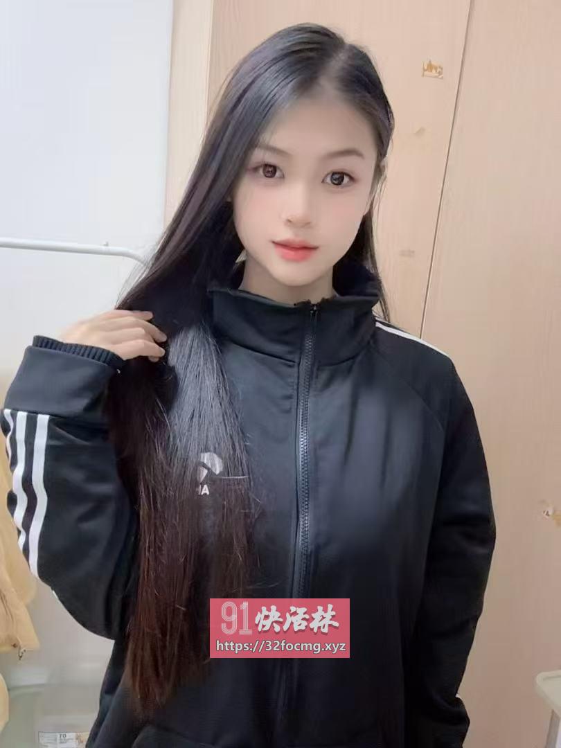 白皙粉嫩新人小妹
