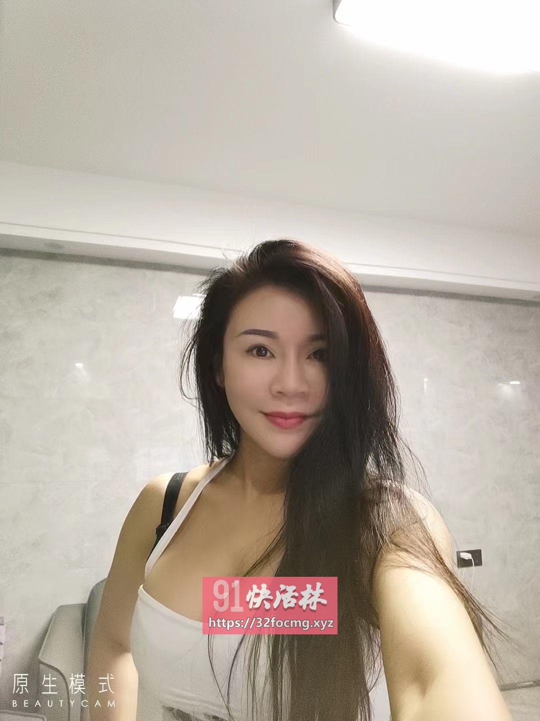 包头制服御姐前凸后翘水很多