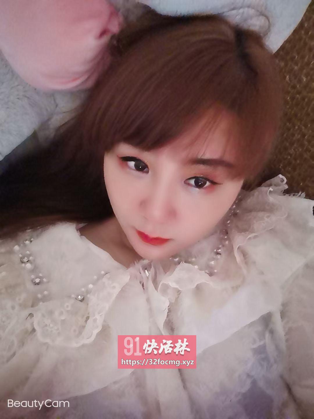 丰满微坦技术女