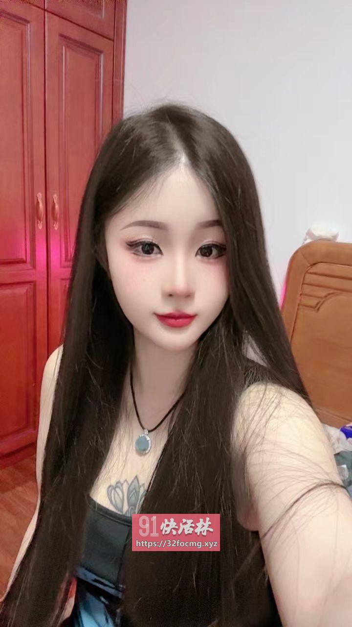 年轻陪酒小姐姐