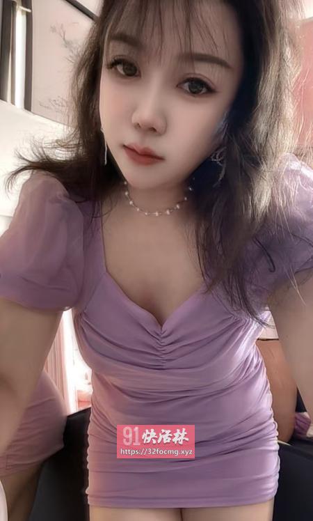 龙岗清纯大奶少女